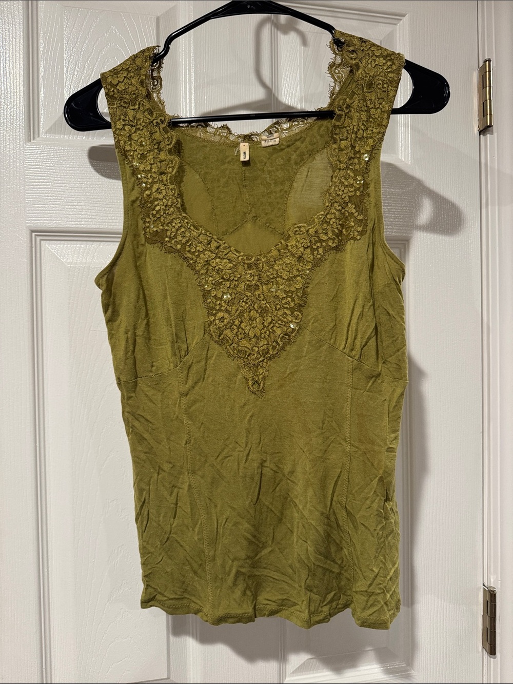 Vintage Moth Olive Green Lace-Accent Sleeveless Women's Top